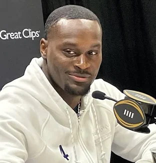 Notre Dame RB Jeremiyah Love-‘I want to be a Hall of Famer’